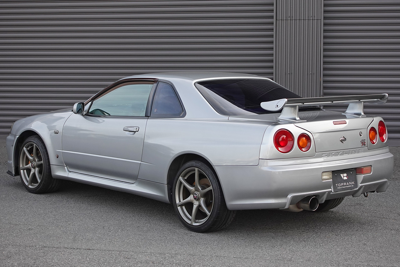 日産 スカイラインGT-R 