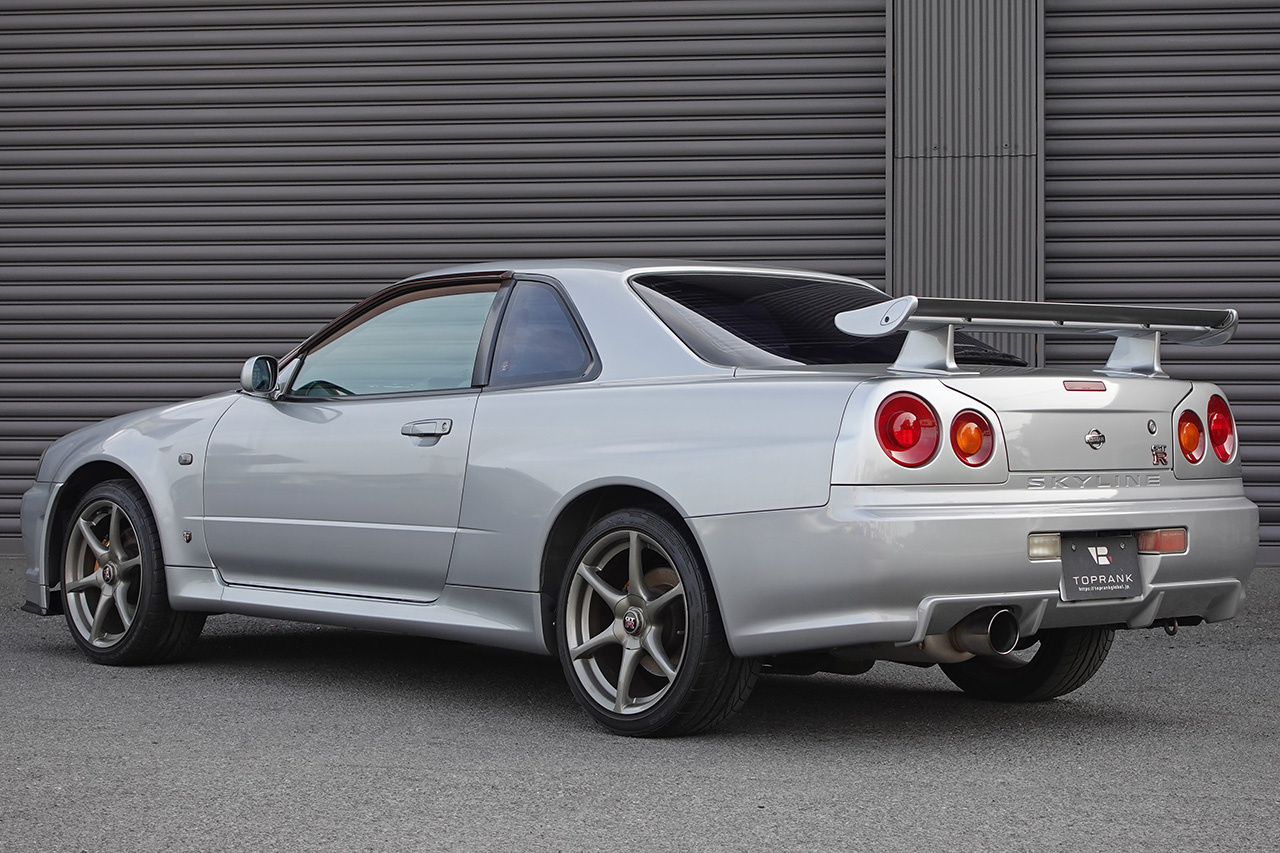 日産 スカイラインGT-R 