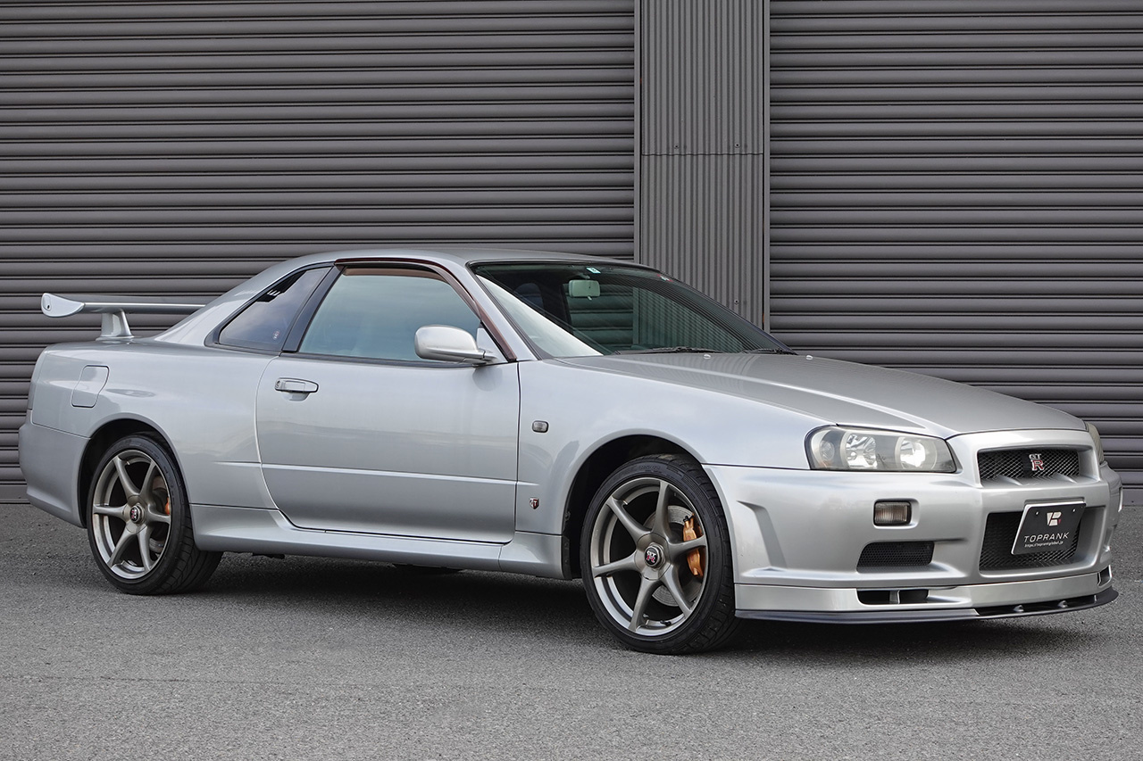 日産 スカイラインGT-R 