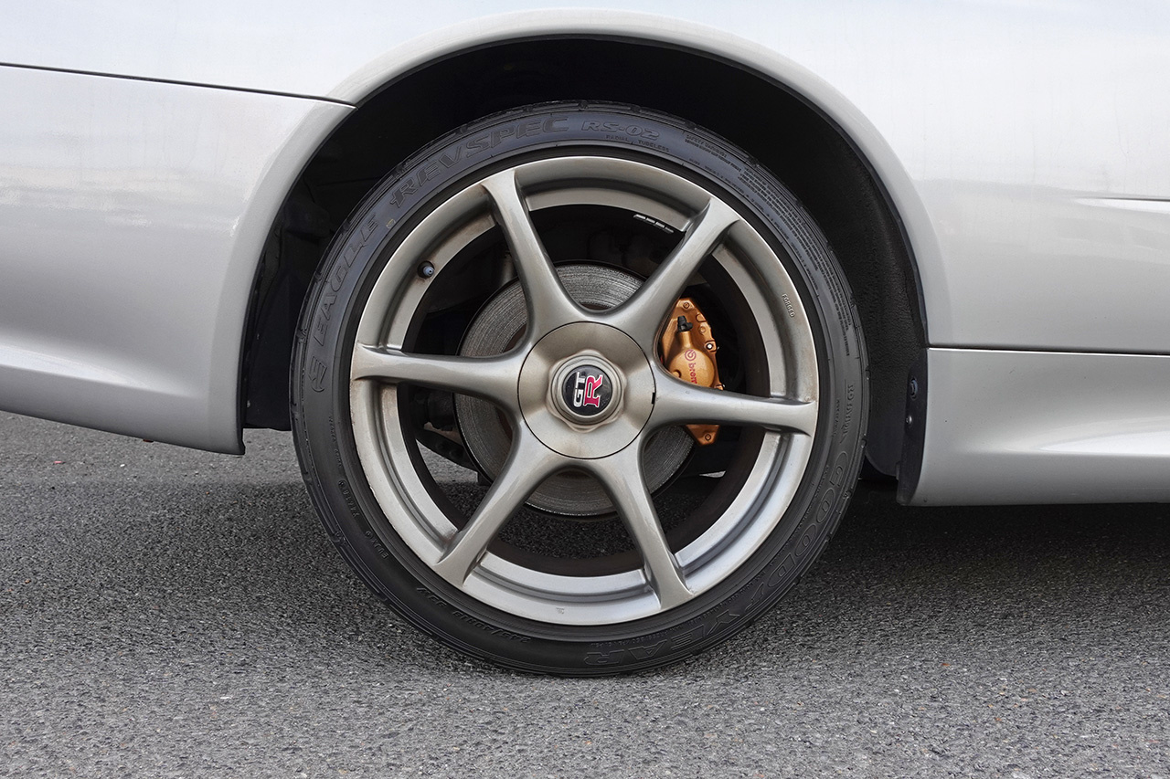 日産 スカイラインGT-R 