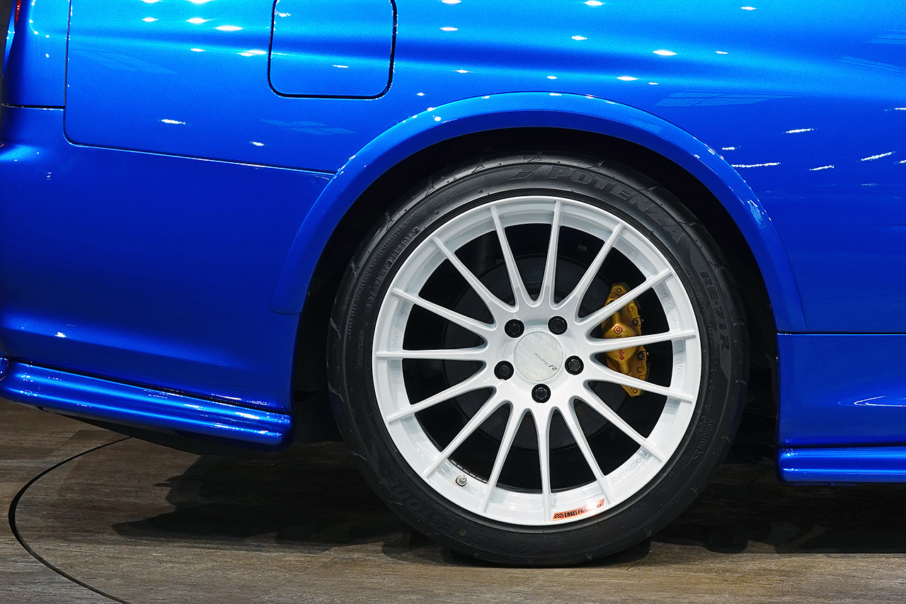 日産 スカイラインGT-R R34 BNR34 スカイラインGT-R Vスペック