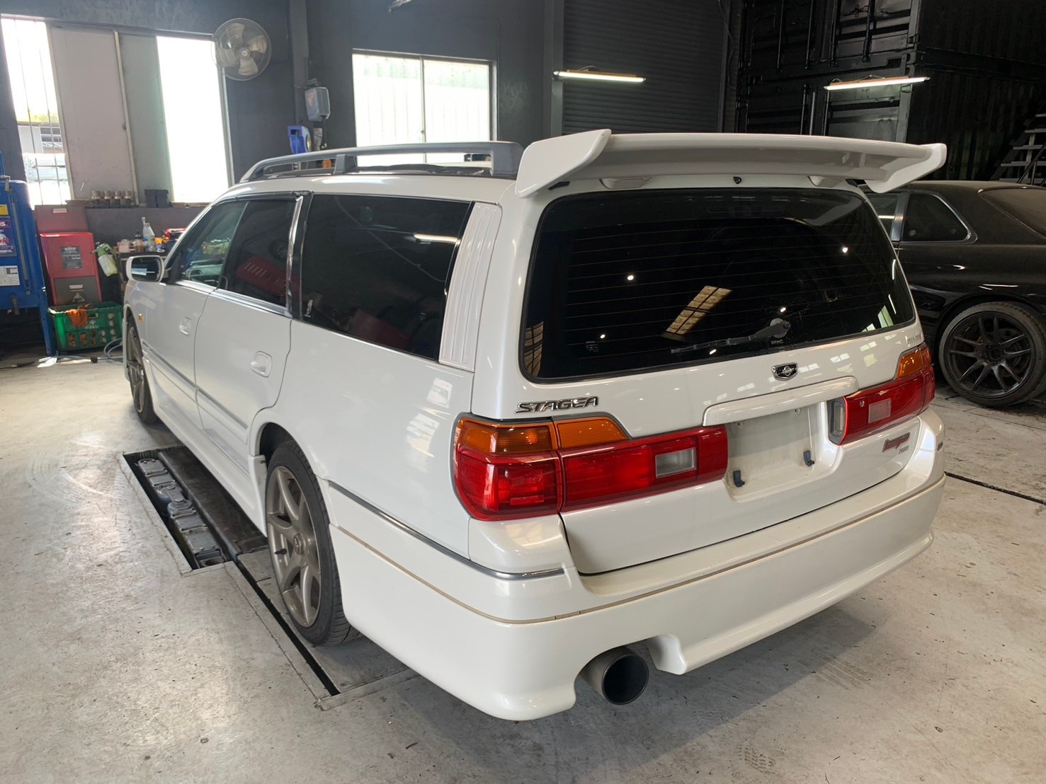 日産 ステージア オーテックバージョン　260RS