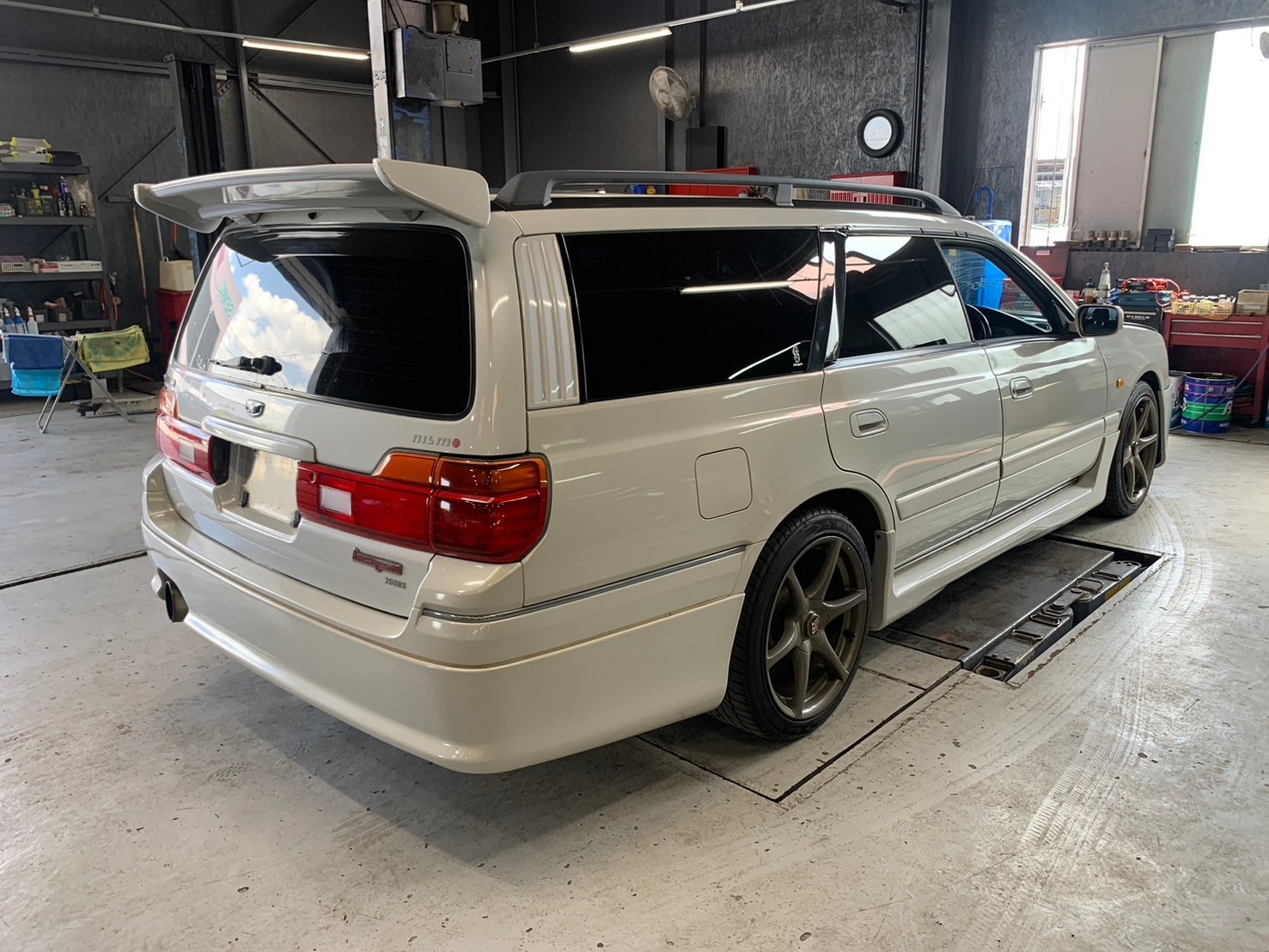 日産 ステージア オーテックバージョン　260RS